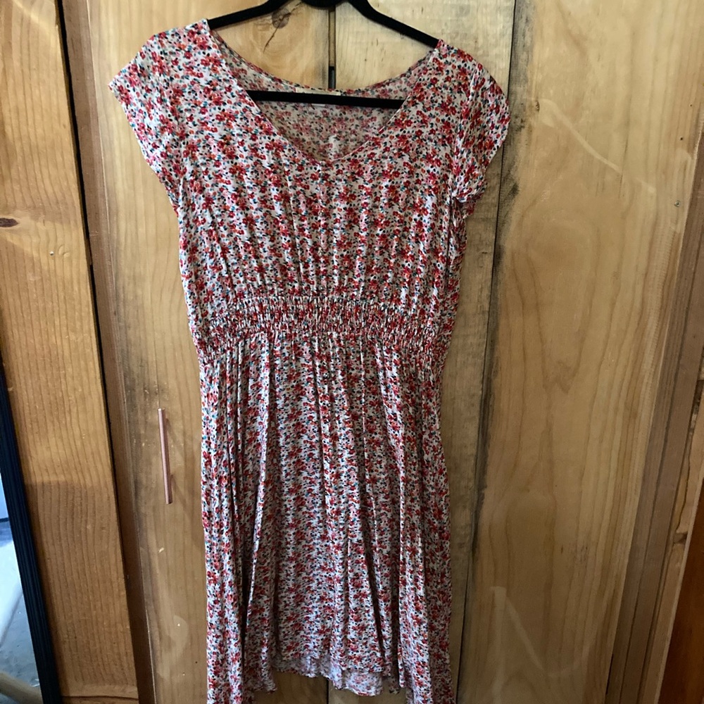 Elegant Floral Midi Dress in Red